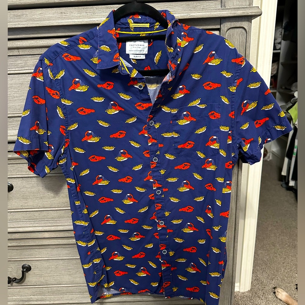 Men’s graphic polo